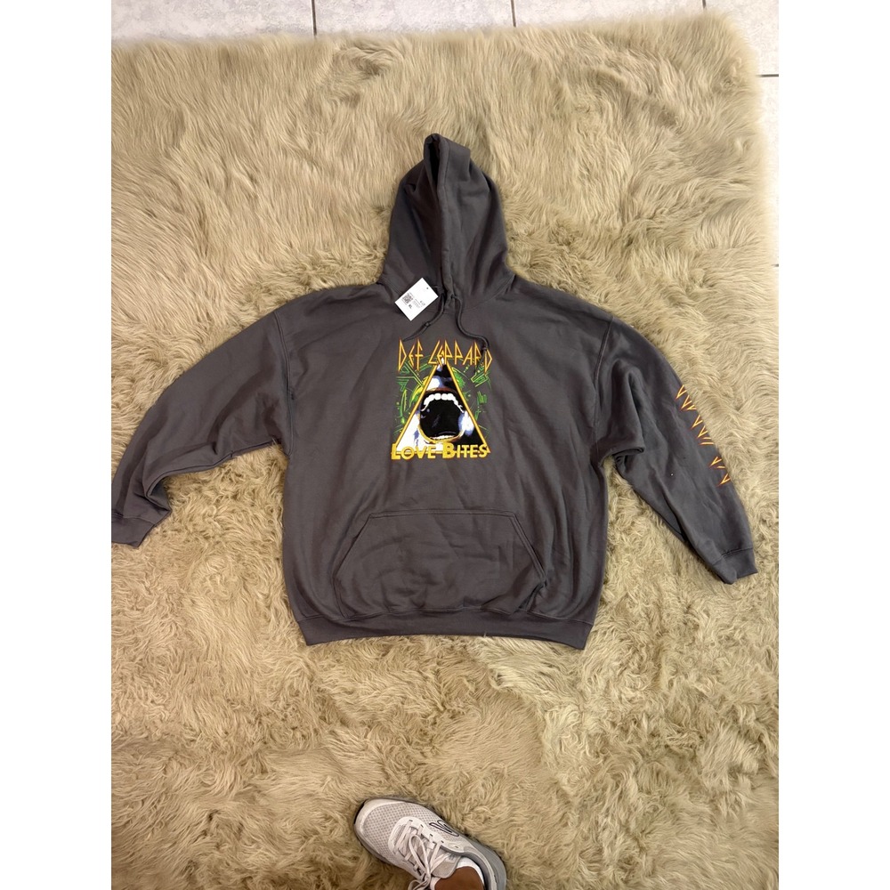 Forever 21 Def Leppard Love Bites Graphic Hoodie Charcoal Gray Mens XL NWT